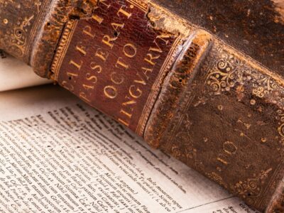 Berühmte lateinische Zitate: Weisheiten aus der Antike für heute