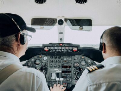 wie viel verdient ein pilot